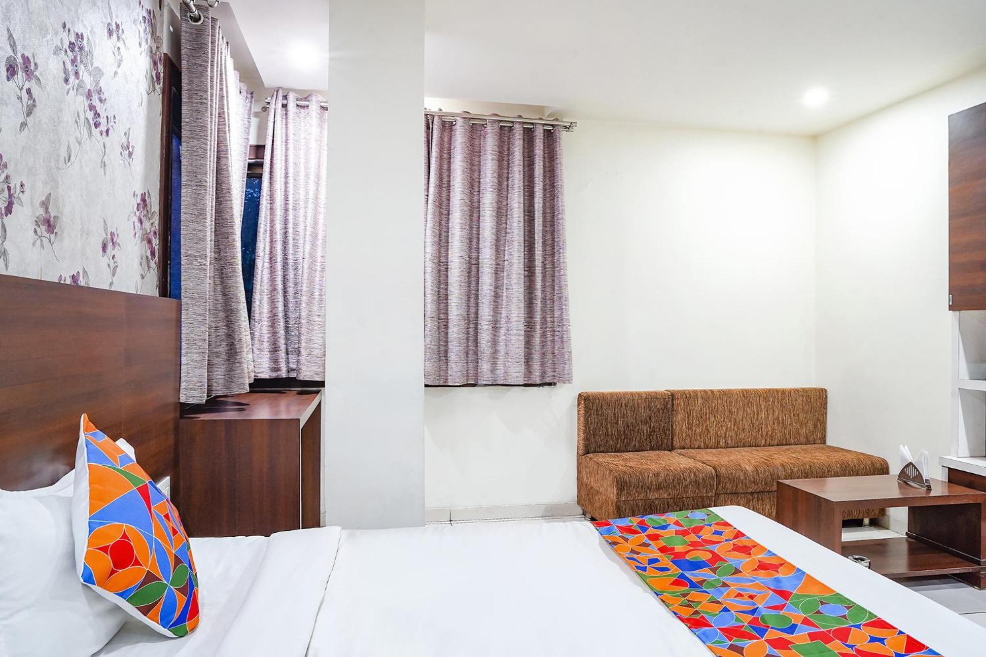 Treebo Hotel Ashirwad Bhopal Eksteriør billede