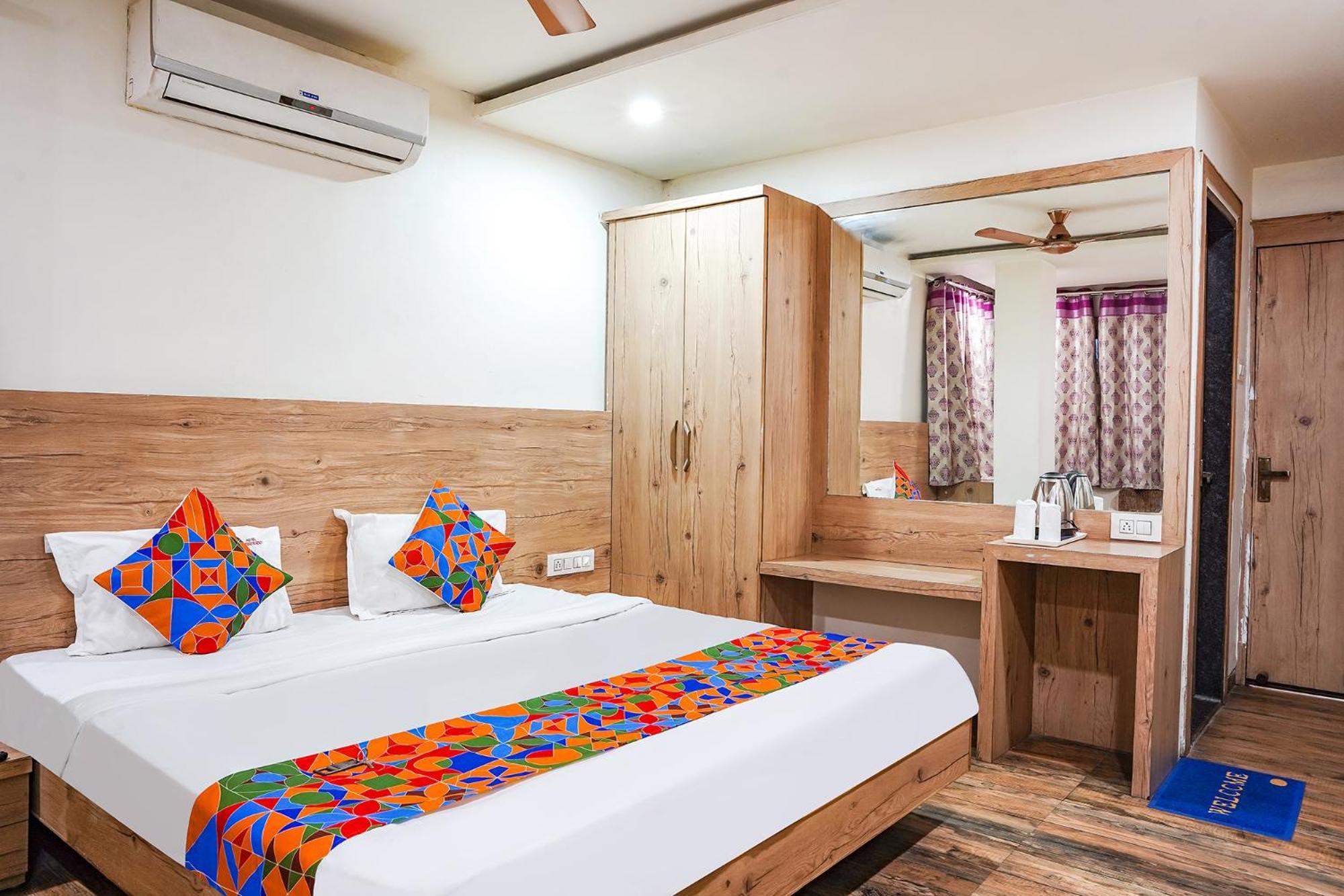Treebo Hotel Ashirwad Bhopal Eksteriør billede